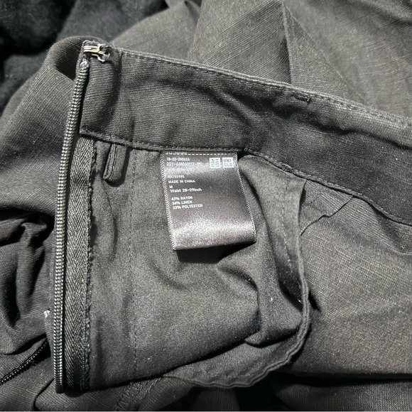 Uniqlo Black Women's Skort - Picture 3 of 3